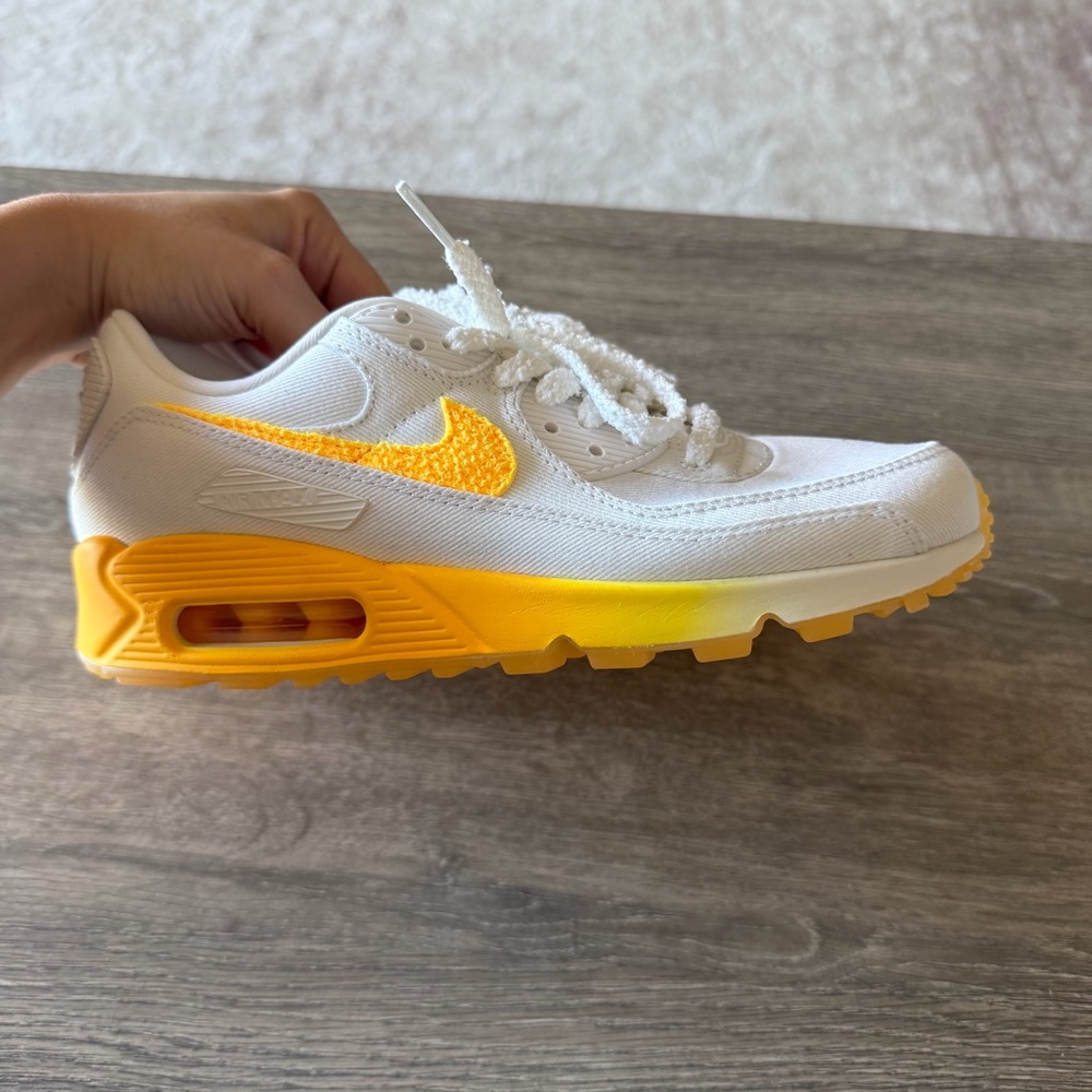 New Nike White and Yellow Sneakers